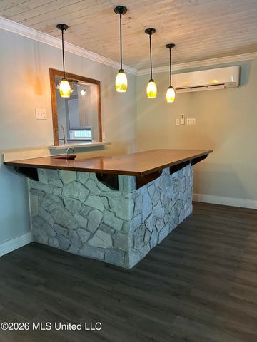 1592 E Second Street, Pass Christian, MS 39571