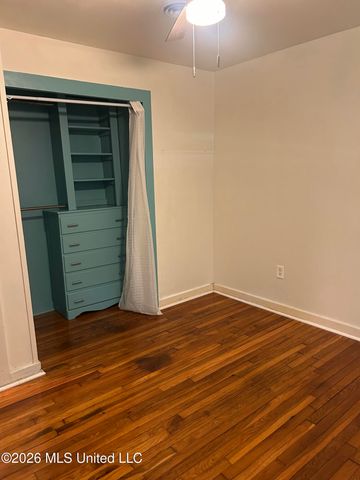 1592 E Second Street, Pass Christian, MS 39571