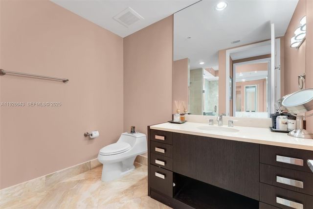 18201 Collins Avenue 3907, Sunny Isles Beach, FL 33160