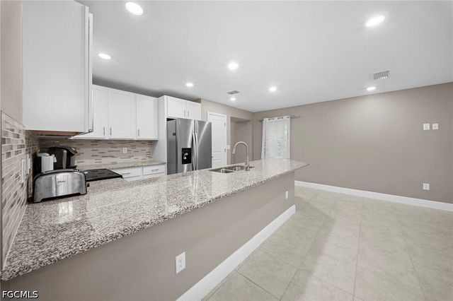 15121 piping plover CT, North Fort Myers, FL 33917