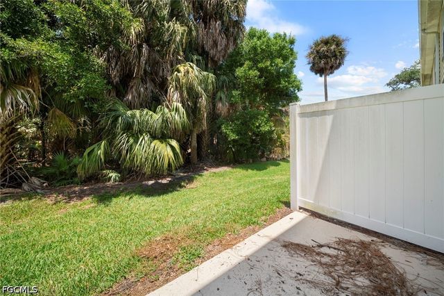 15121 piping plover CT, North Fort Myers, FL 33917