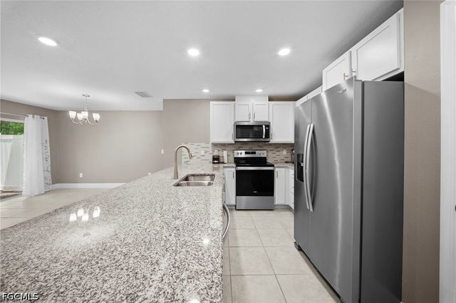 15121 piping plover CT, North Fort Myers, FL 33917