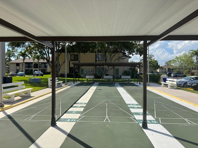 417 Pine Glen Lane C-2, Greenacres, FL 33463
