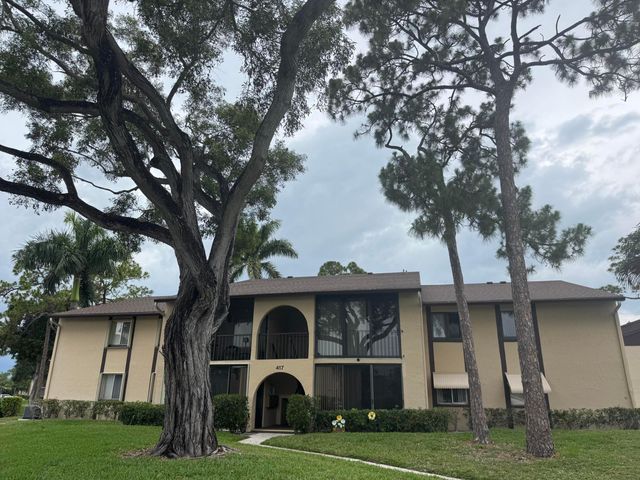417 Pine Glen Lane C-2, Greenacres, FL 33463