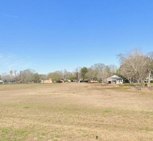 7615 Avenue J, Beasley, TX 77417