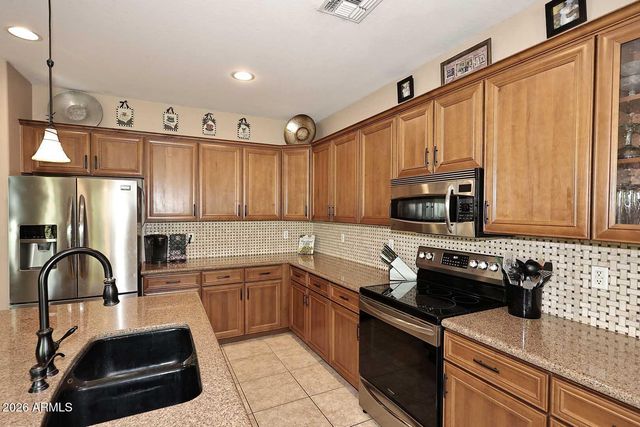 18586 E CATTLE Drive, Queen Creek, AZ 85142