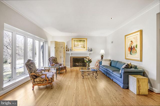6623 RADNOR, Bethesda, MD 20817