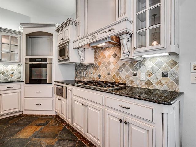 7025 Orchard View, Edmond, OK 73025