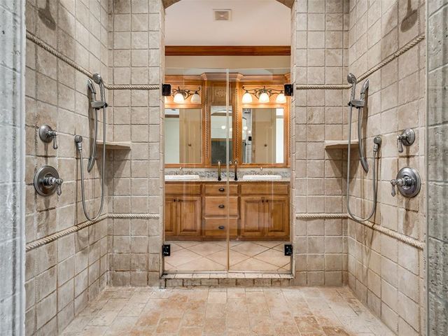 7025 Orchard View, Edmond, OK 73025
