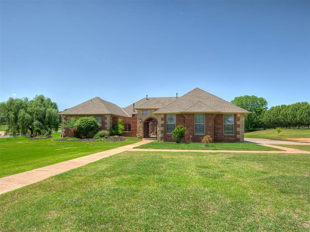 7025 Orchard View, Edmond, OK 73025