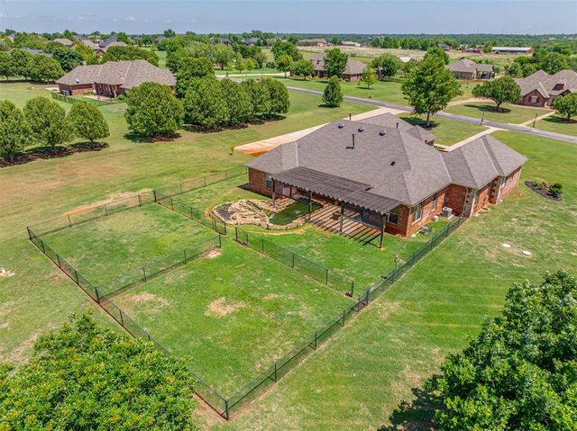 7025 Orchard View, Edmond, OK 73025