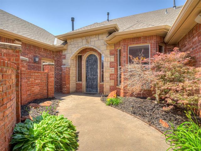 7025 Orchard View, Edmond, OK 73025