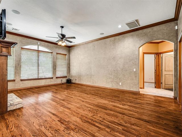 7025 Orchard View, Edmond, OK 73025