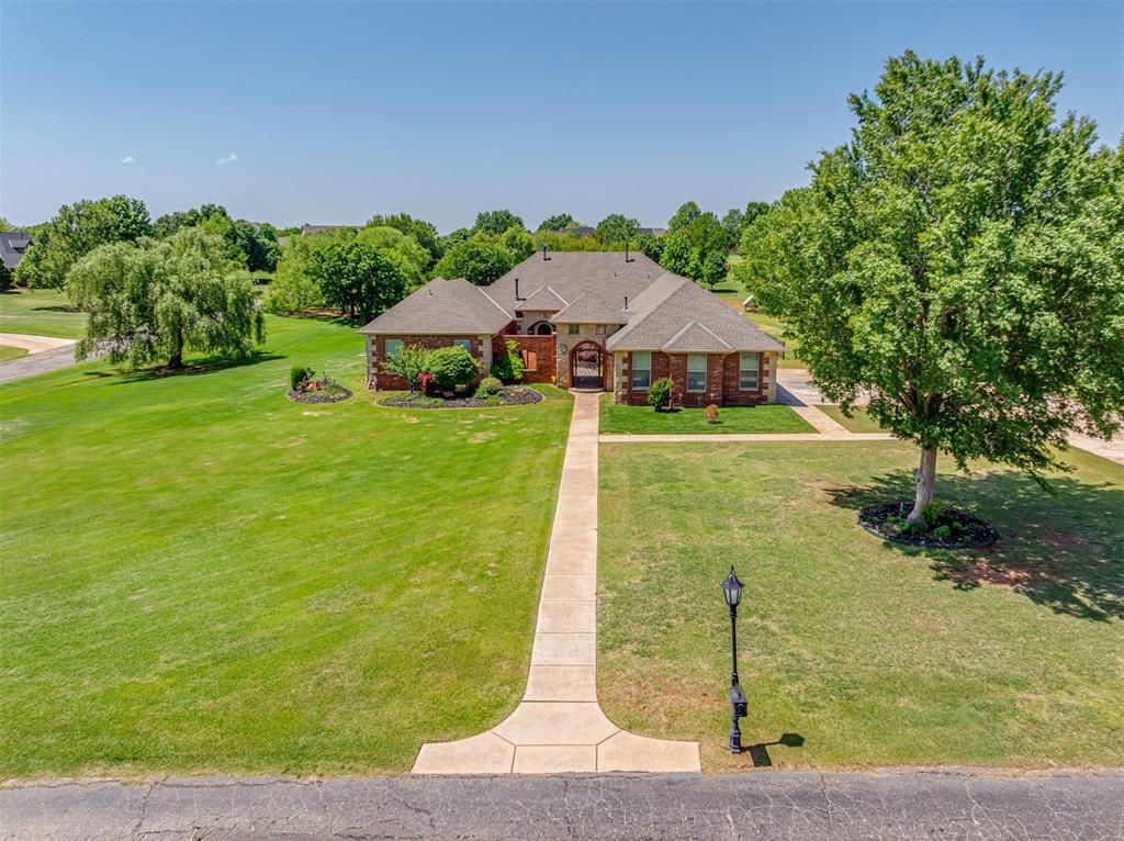 7025 Orchard View, Edmond, OK 73025