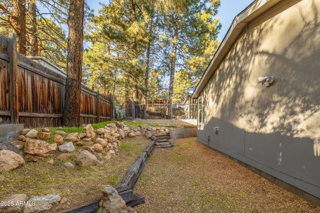 4363 E Wintergreen Road, Flagstaff, AZ 86004