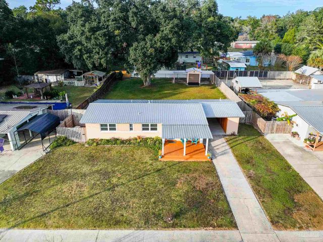 6 Gamwell Rd, Pensacola, FL 32506