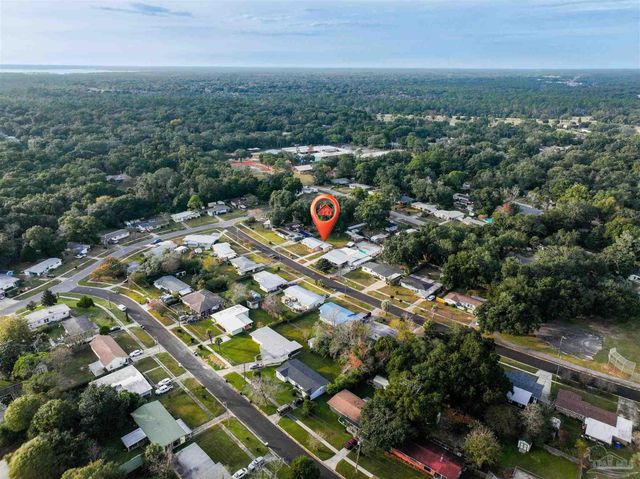 6 Gamwell Rd, Pensacola, FL 32506