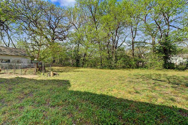 130 S Front St, Salina, KS 67401