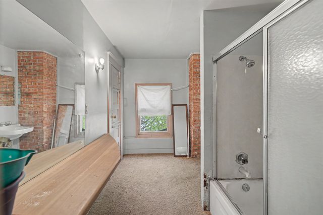 130 S Front St, Salina, KS 67401