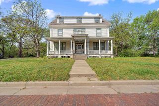 130 S Front St, Salina, KS 67401