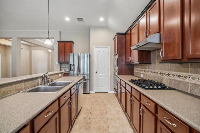 26874 Merlot River Drive, Kingwood, TX 77339