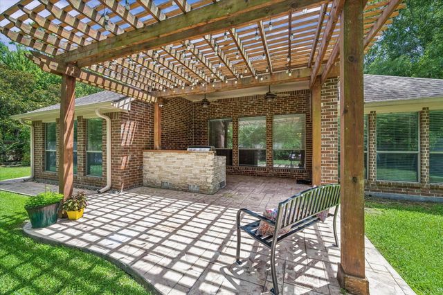 26874 Merlot River Drive, Kingwood, TX 77339