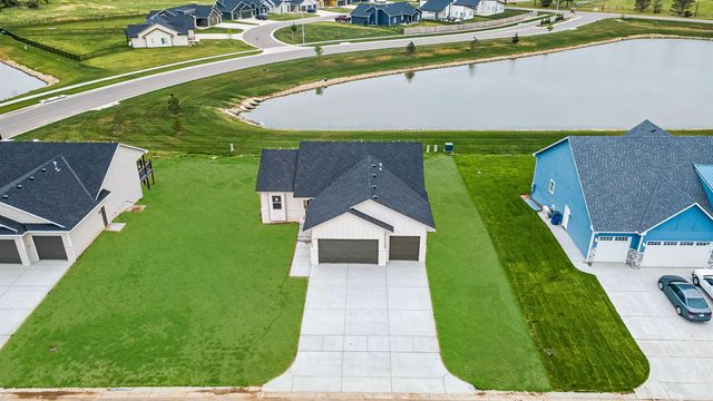 1117 W Trek Cir, Goddard, KS 67052