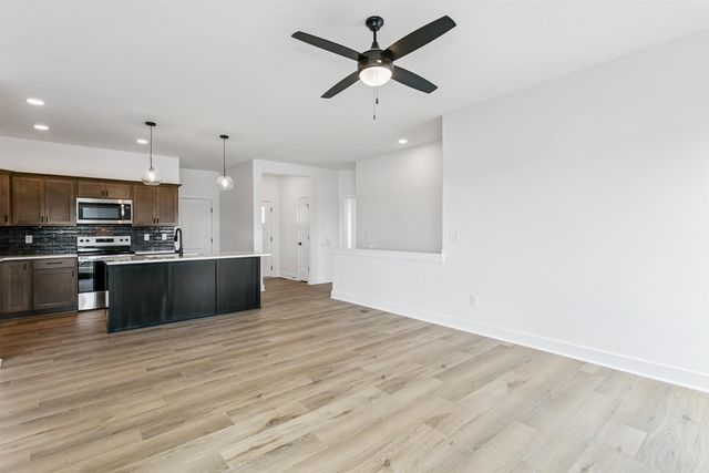 1117 W Trek Cir, Goddard, KS 67052
