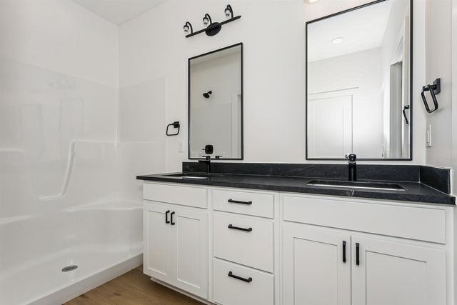 1117 W Trek Cir, Goddard, KS 67052