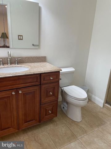 5 CRUMP LN, Merchantville, NJ 08109