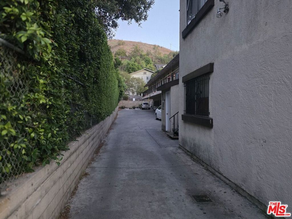 486 E Avenue 28, Los Angeles, CA 90031 — photo 2