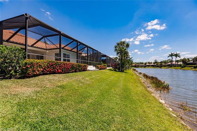 15950 Delasol LN, Naples, FL 34110