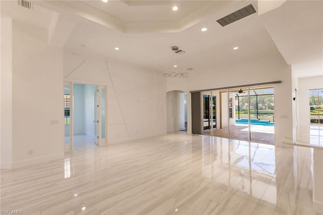 15950 Delasol LN, Naples, FL 34110