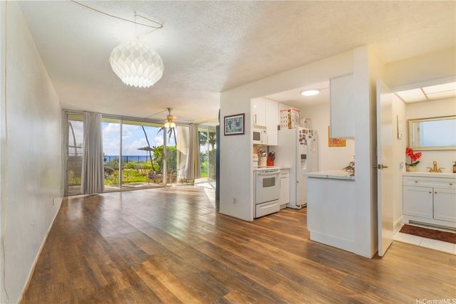 87-561 Farrington Highway 109, Waianae, HI 96792