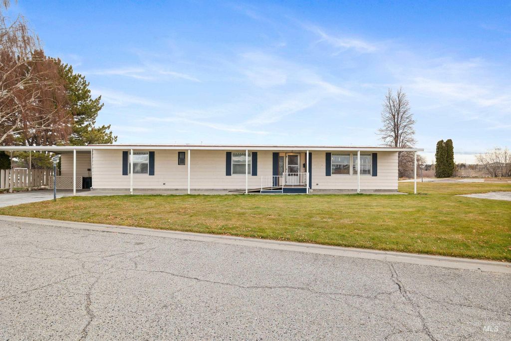 450 Pole Line 84, Twin Falls, ID 83301