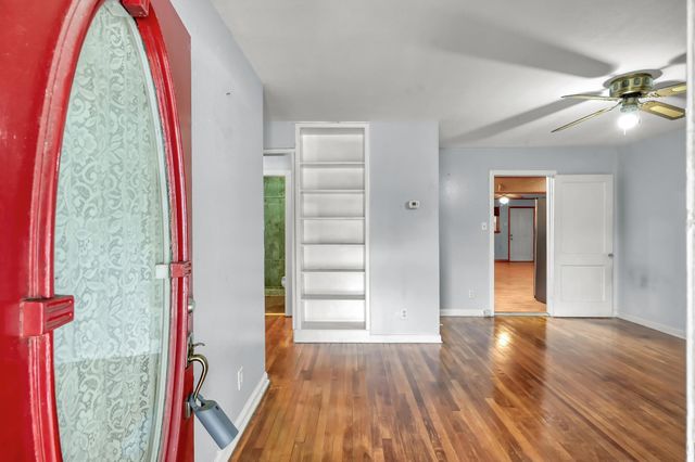 30 Wellford Street, Houston, TX 77022