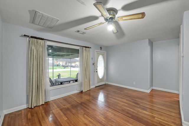 30 Wellford Street, Houston, TX 77022