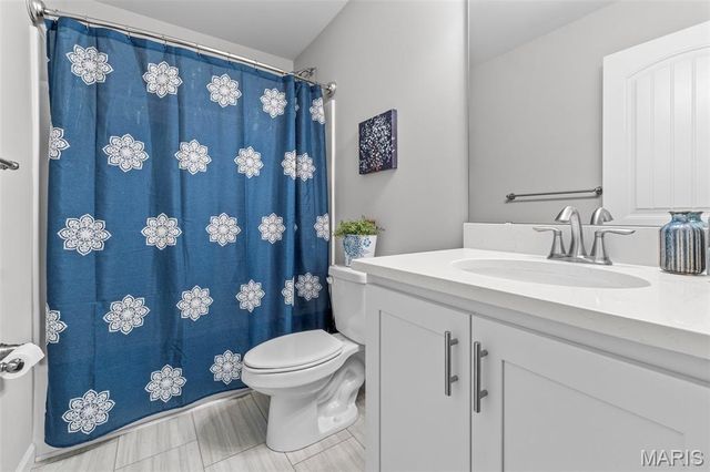 1010 Timber Bluff Drive, Wentzville, MO 63385