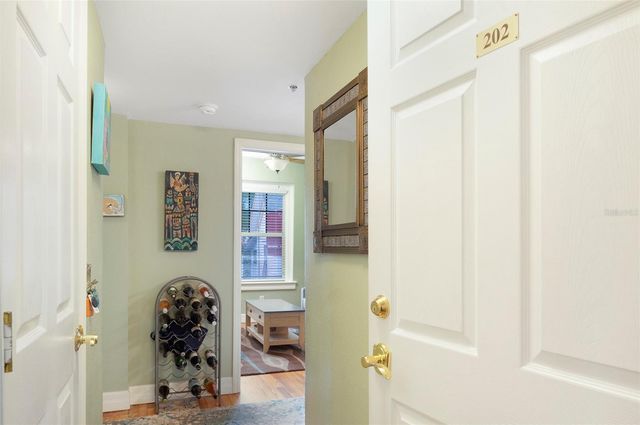 219 4TH AVENUE N 202, St Petersburg, FL 33701