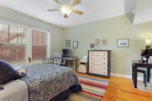 219 4TH AVENUE N 202, St Petersburg, FL 33701