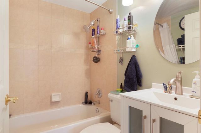 219 4TH AVENUE N 202, St Petersburg, FL 33701