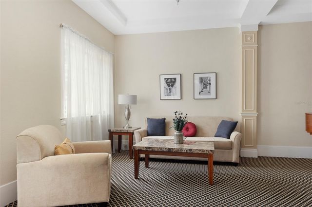 219 4TH AVENUE N 202, St Petersburg, FL 33701