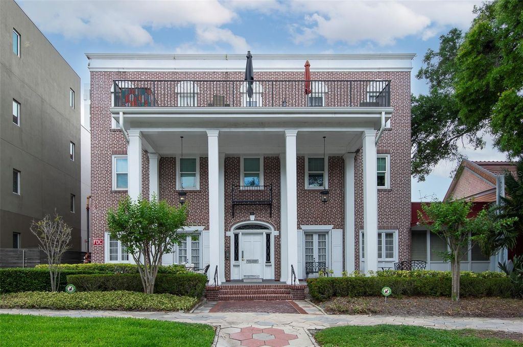 219 4TH AVENUE N 202, St Petersburg, FL 33701