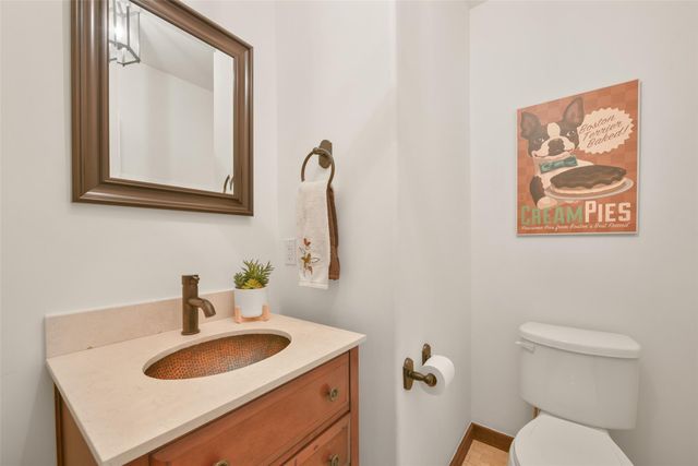 2601 Bevis Street B, Houston, TX 77008