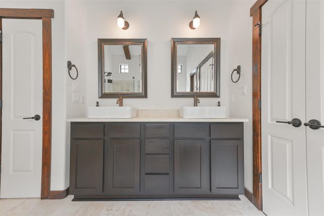 2601 Bevis Street B, Houston, TX 77008