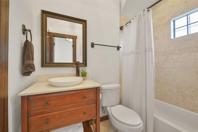 2601 Bevis Street B, Houston, TX 77008