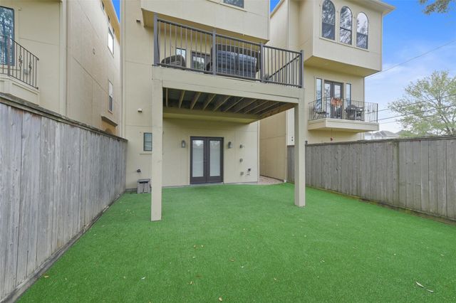 2601 Bevis Street B, Houston, TX 77008