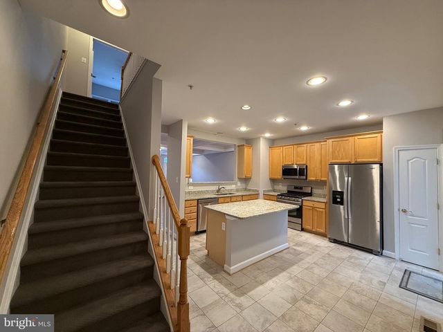 1127 GAITHER RD, Rockville, MD 20850