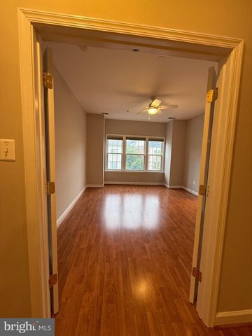 1127 GAITHER RD, Rockville, MD 20850