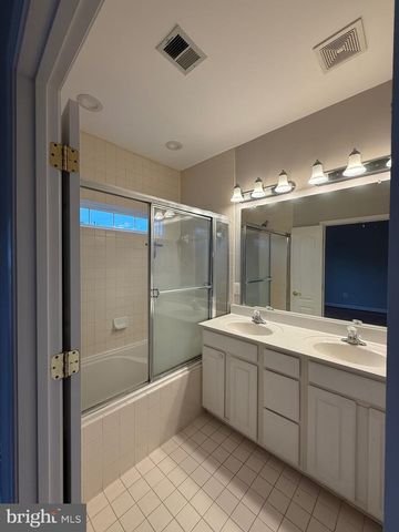 1127 GAITHER RD, Rockville, MD 20850